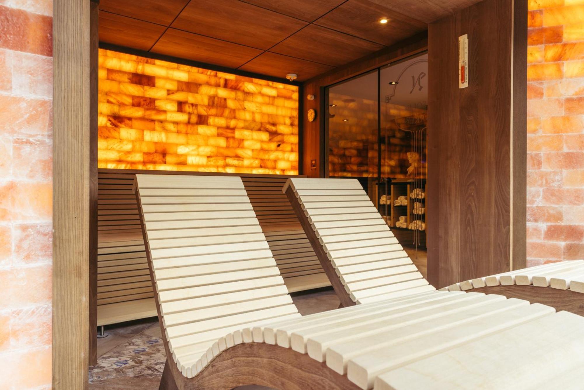 Hotel Neuhinter图克斯 外观 照片