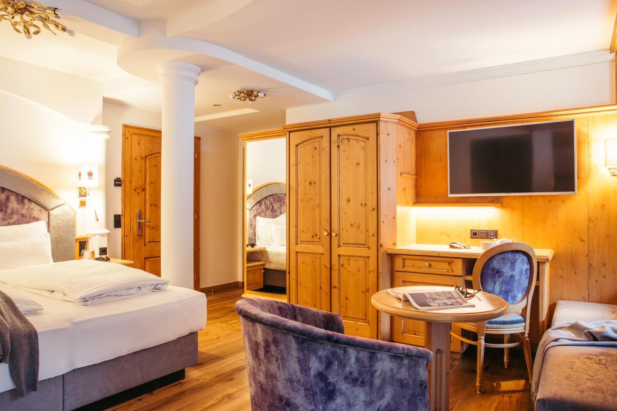 Hotel Neuhinter图克斯 外观 照片