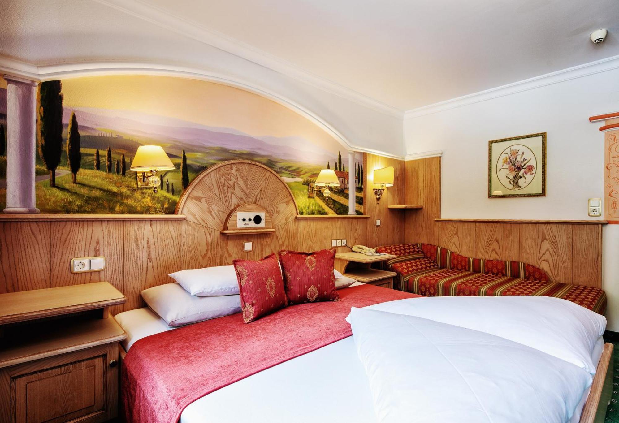 Hotel Neuhinter图克斯 外观 照片