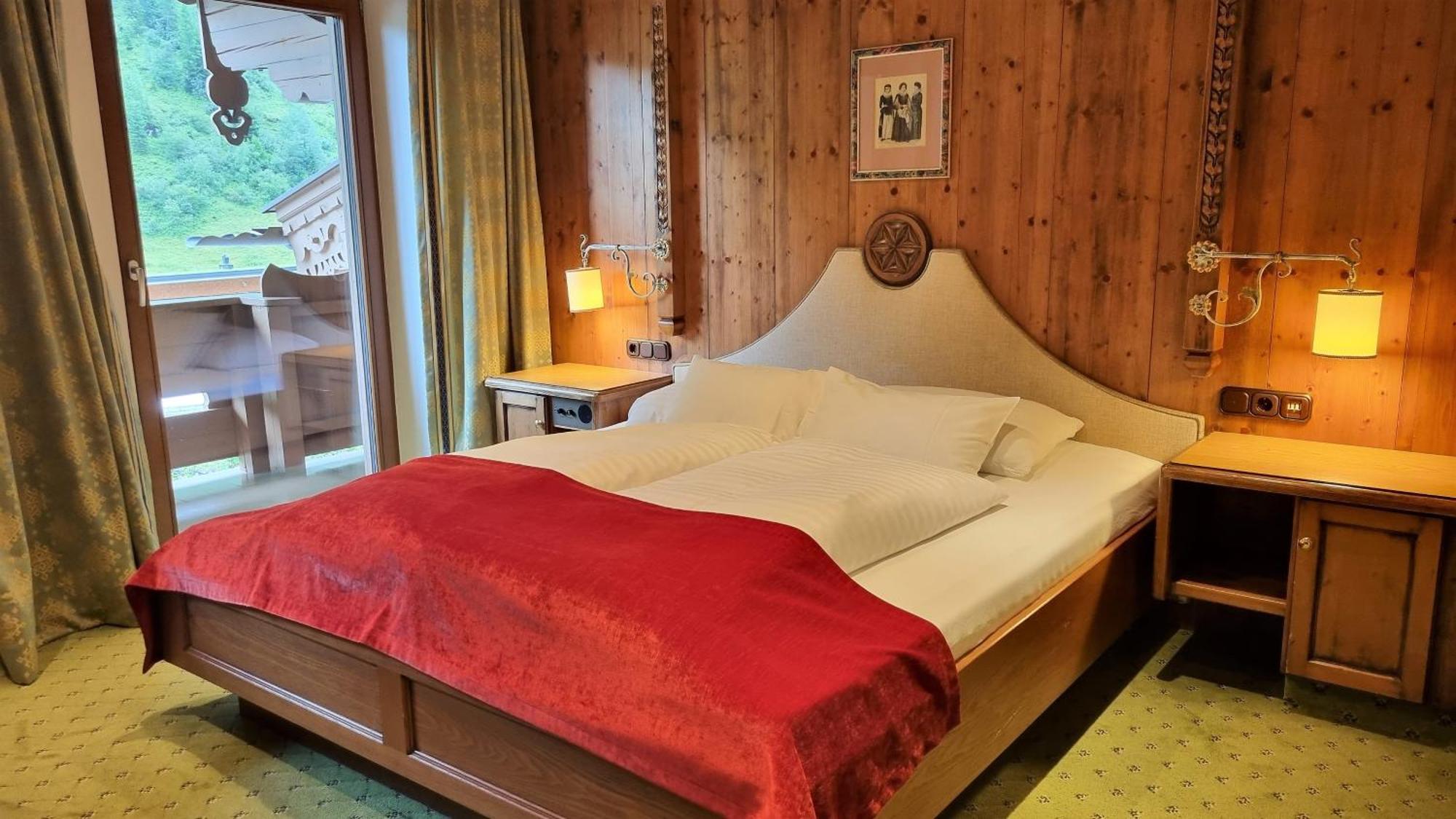 Hotel Neuhinter图克斯 外观 照片